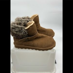 Bear paw women’s ankle snow boots, suede, size 10